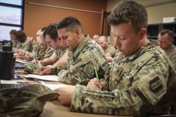 Soldiers sound off to Army leadership in new survey