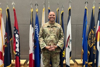 Army Reserve property book officer wins Army Supply Excellence Award