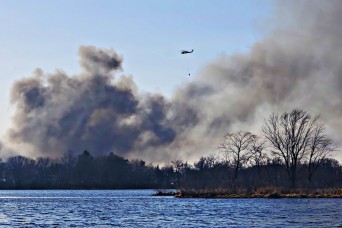 Wisconsin Guard Black Hawks Respond to Large Wildfire